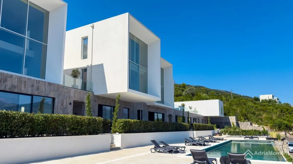 Prodaja, dvosoban stan, 129m², Krašići, Tivat
