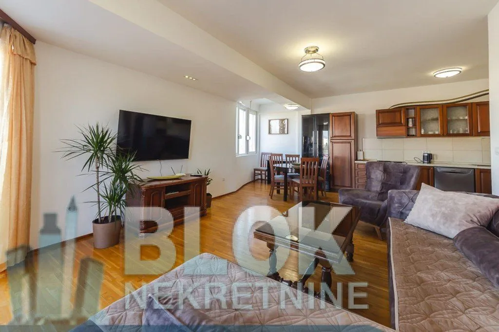 Izdavanje, dvosoban stan, 93m², Zabjelo, Podgorica