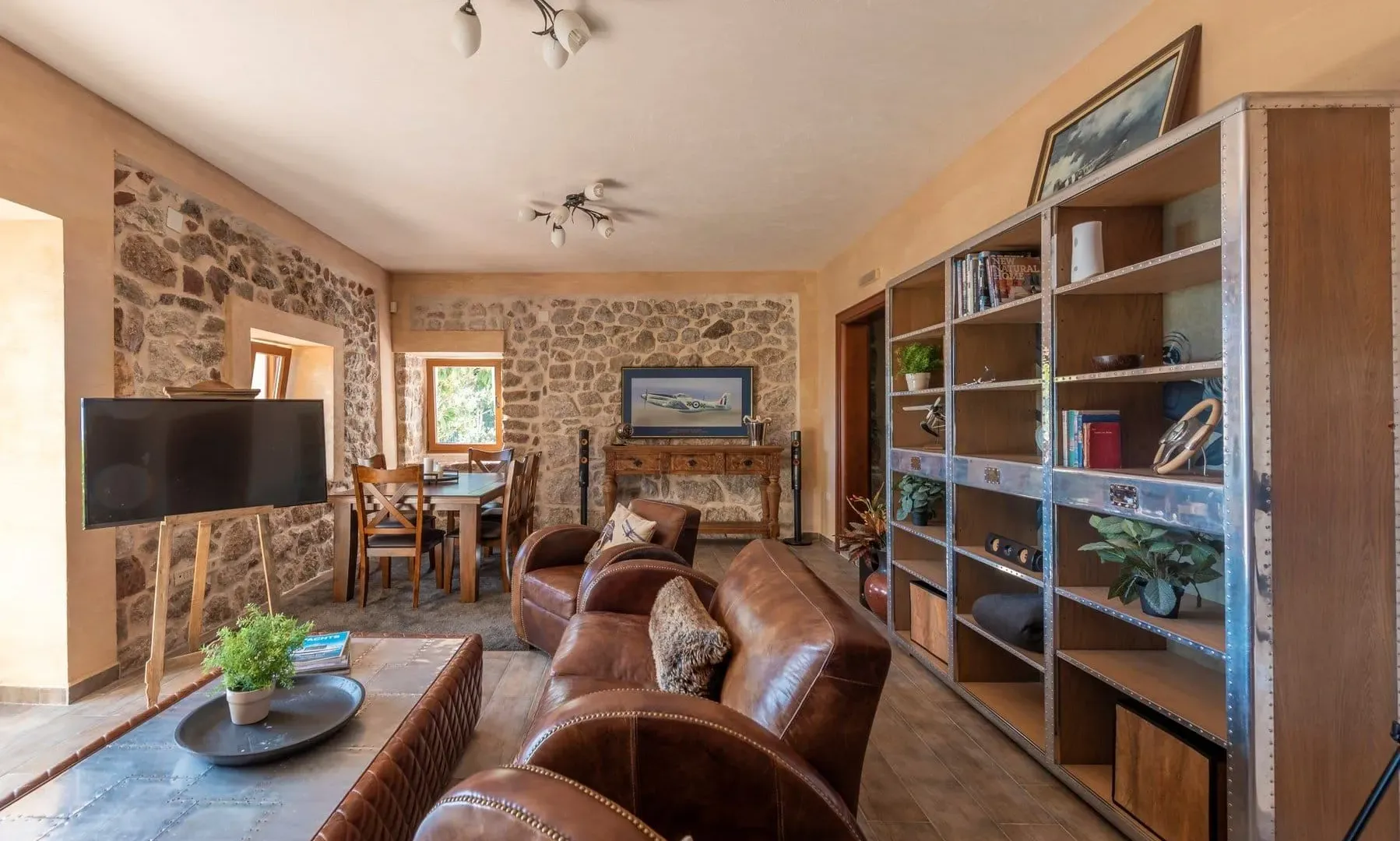 Sale, house, 280m², Markovići, Budva