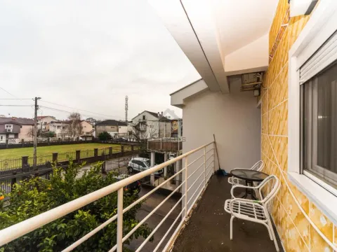 Rent, two bedroom apartment, 78m², Dalmatinska ulica, Podgorica - image 13