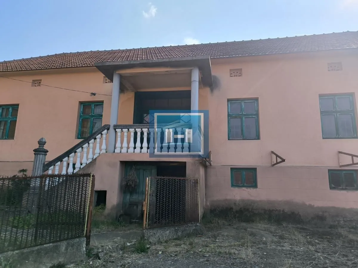 Prodaja, kuća, 824m², Brestovo, Despotovac
