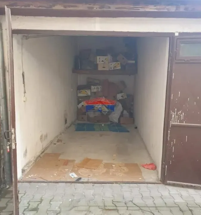 Prodaja, parking/garaža, 14m², Socijalno, Novi Sad Sve Podlokacije