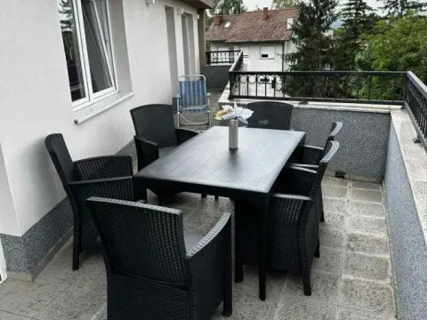 Prodaja, četvorosoban stan, 170m², Sremska Kamenica, Petrovaradin - image 8