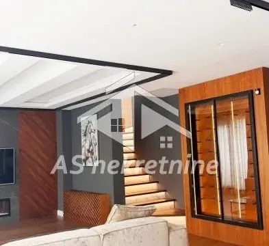 Rent, four bedroom apartment, 275m², Vračar Hram, Vračar Sve Podlokacije - image 3