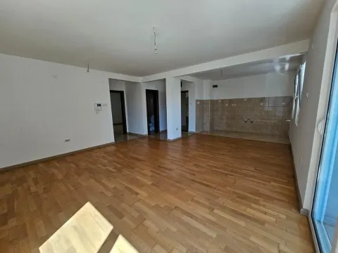 Sale, two bedroom apartment, 105m², Petrovac, Budva - image 4