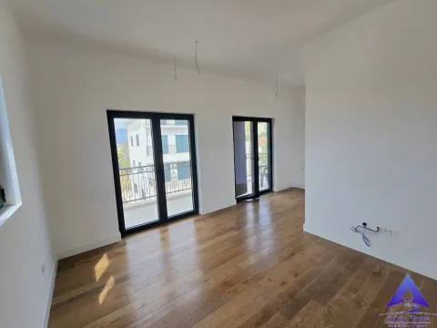 Sale, two bedroom apartment, 74m², Mrčevac, Tivat - image 3