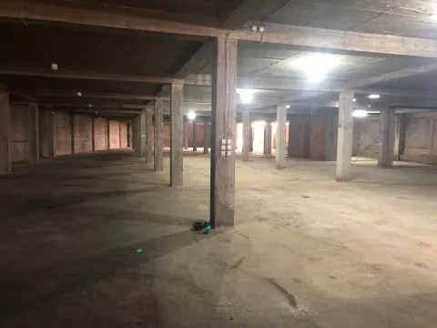 Rent, office space, 3000m², Galenika, Beograd - image 2