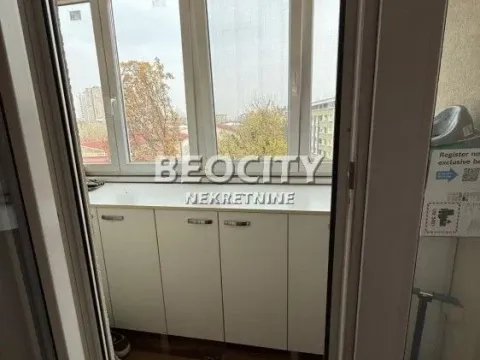 Izdavanje, trosoban stan, 90m², Centar, Novi Sad - image 11