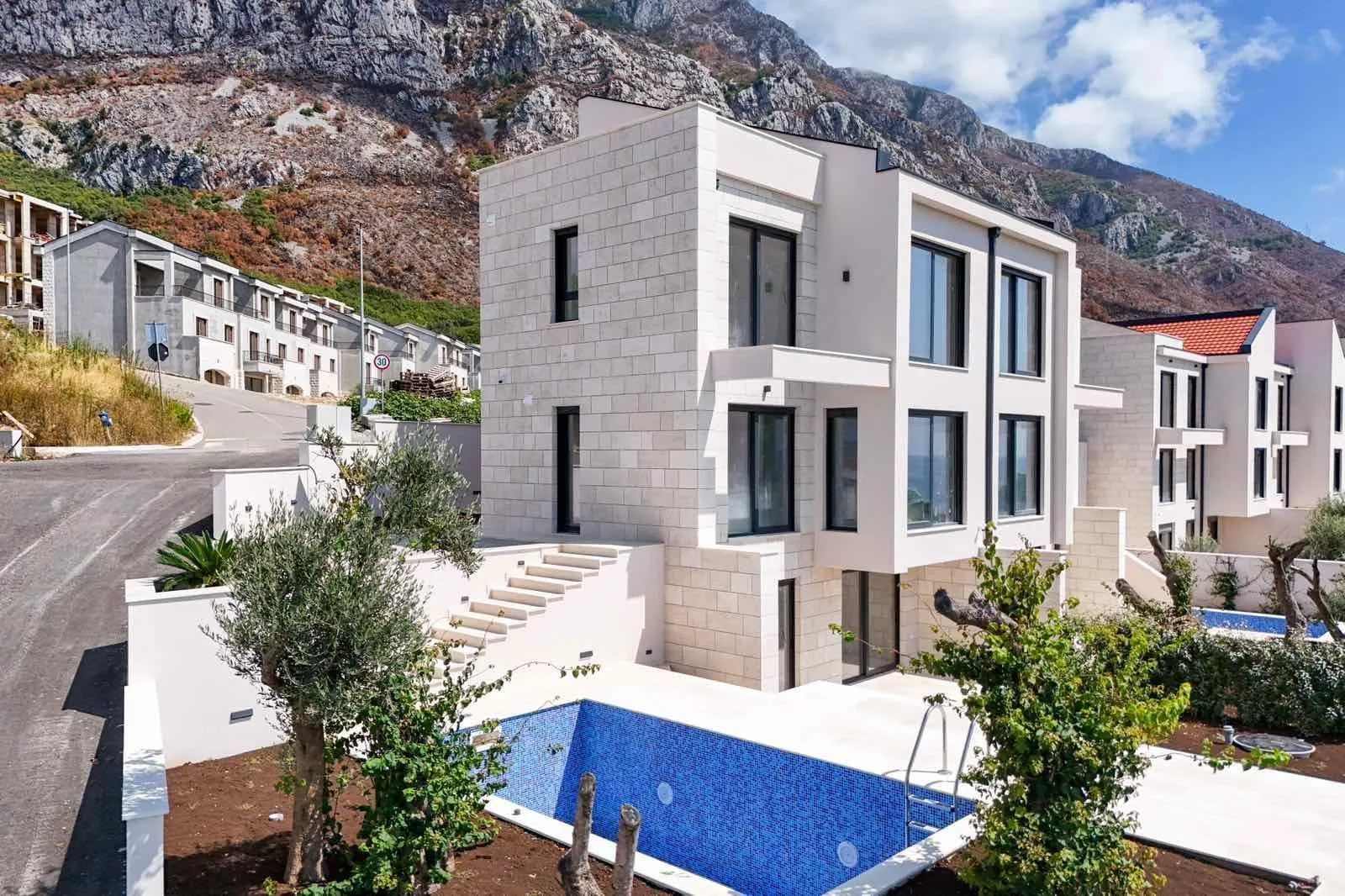 Sale, house, 140m², Reževići, Budva