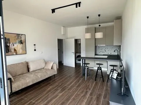 Izdavanje, stan, 36m², Centar, Bar - image 4