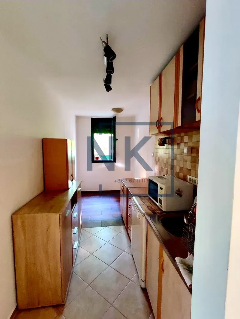 Rent, office space, 80m², Blok 5, Podgorica