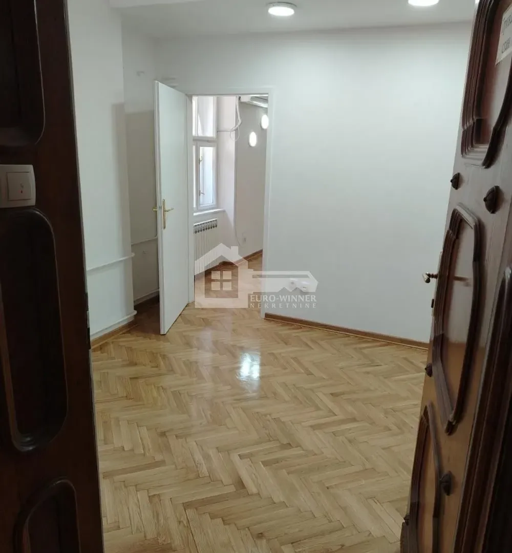 Rent, one bedroom apartment, 35m², Stari Grad, Beograd