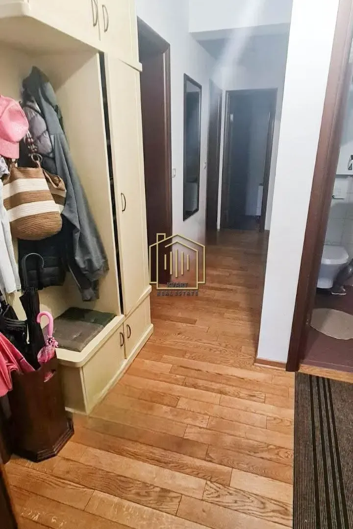 Prodaja, dvosoban stan, 81m², Podgorica, Crna Gora