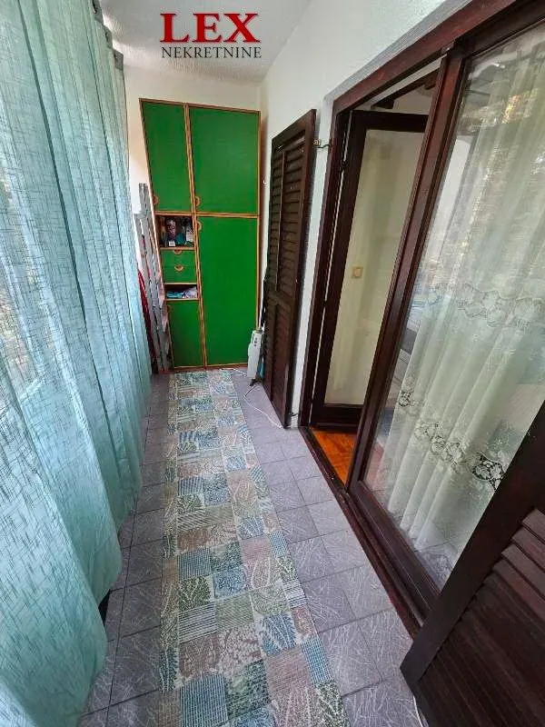 Izdavanje, jednosoban stan, 26m², Karaburma, Palilula Sve Podlokacije