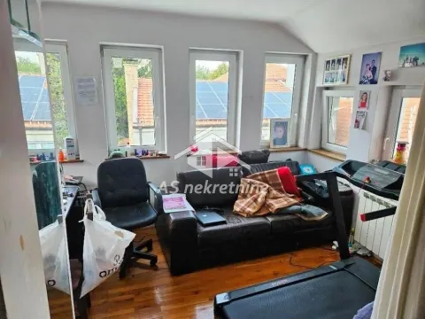 Izdavanje, kuća, 323m², Olimp, Zvezdara Sve Podlokacije - image 18