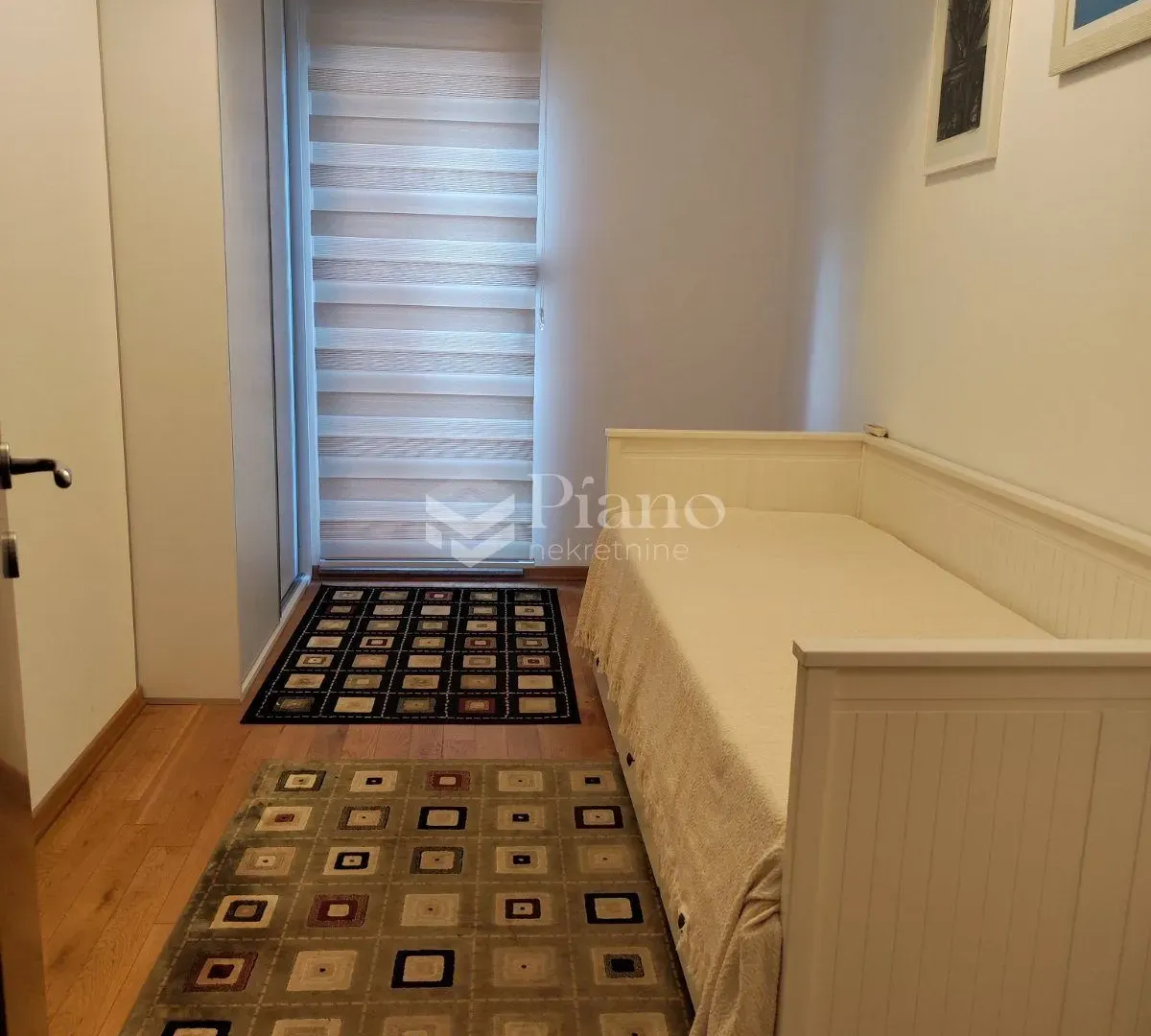 Izdavanje, dvosoban stan, 62m², Podgorica, Crna Gora