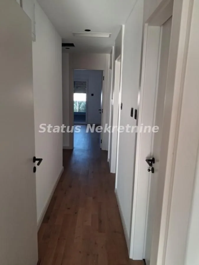 Prodaja, stan, 210m², Telep, Novi Sad Sve Podlokacije