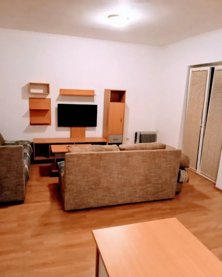 Rent, two bedroom apartment, 70m², Dobrota, Kotor