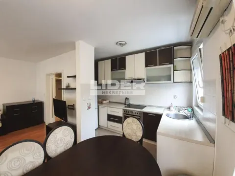 Prodaja, trosoban stan, 57m², Južni Bulevar, Vračar Sve Podlokacije - image 8