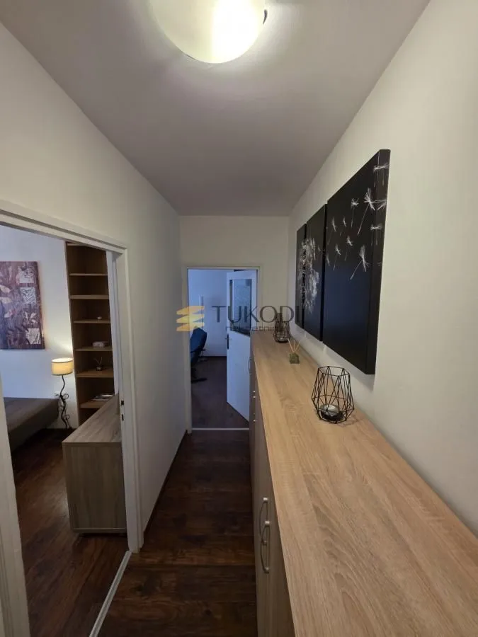 Rent, two bedroom apartment, 46m², Stari Grad, Beograd