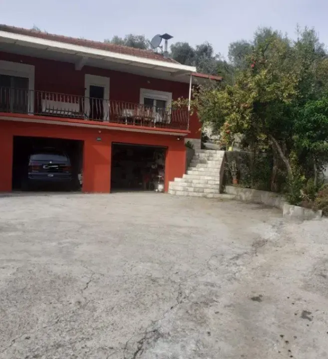Sale, house, 110m², Stari Bar, Bar