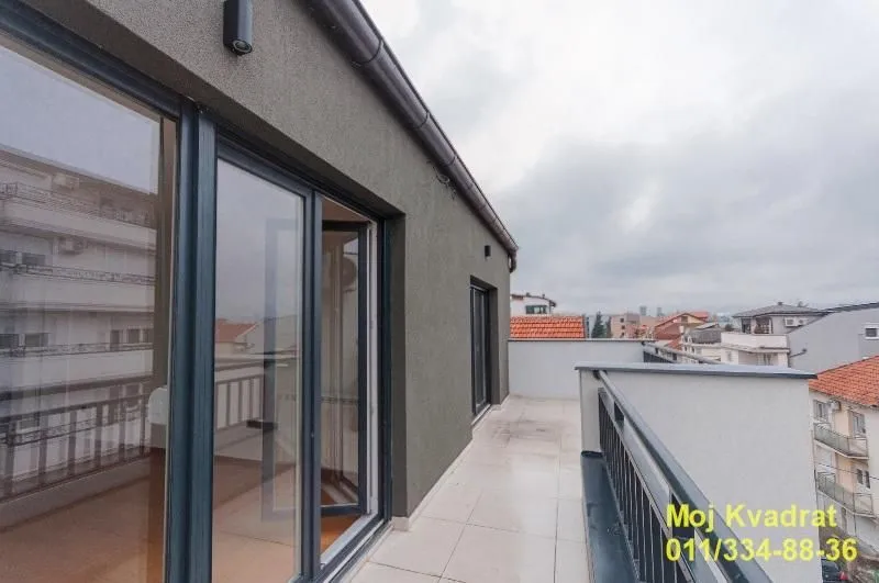 Prodaja, trosoban stan, 92m², Autokomanda, Voždovac Sve Podlokacije
