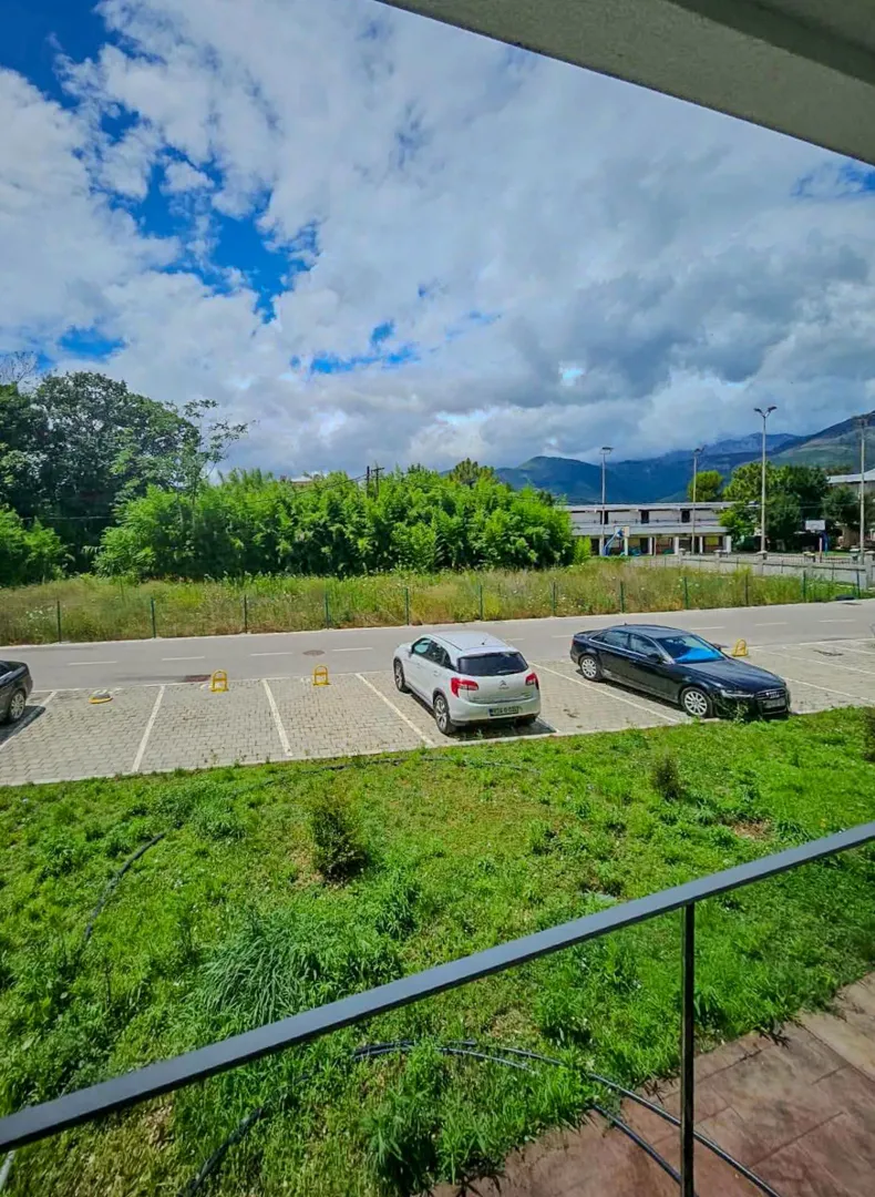 Izdavanje, dvosoban stan, 62m², Donja Lastva, Tivat