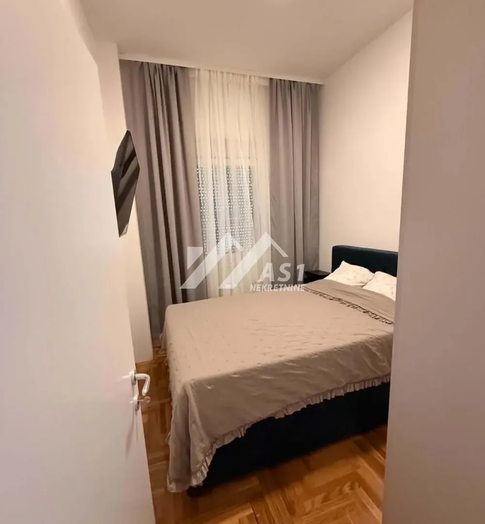 Izdavanje, jednosoban stan, 34m², Podbara, Novi Sad Sve Podlokacije