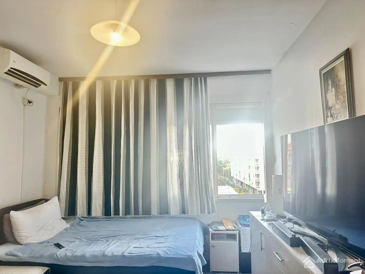 Prodaja, dvosoban stan, 67m², Centar, Tivat