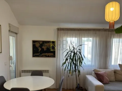 Prodaja, dvosoban stan, 61m², Tološi, Podgorica - image 4