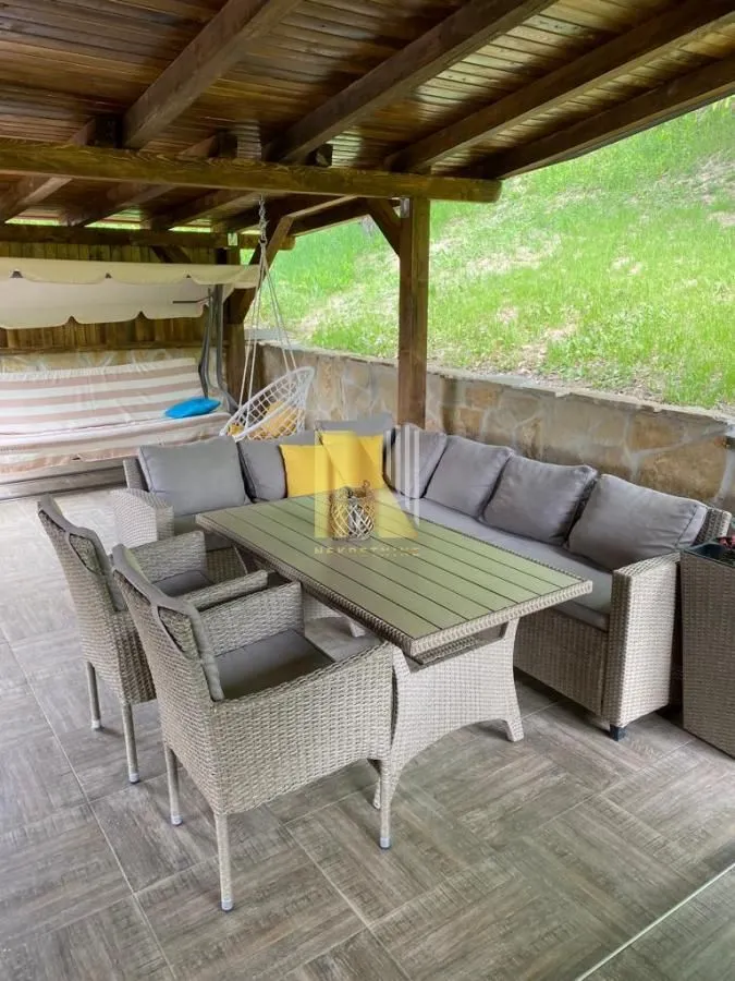 Prodaja, kuća, 150m², Rakovac, Novi Sad Sve Podlokacije