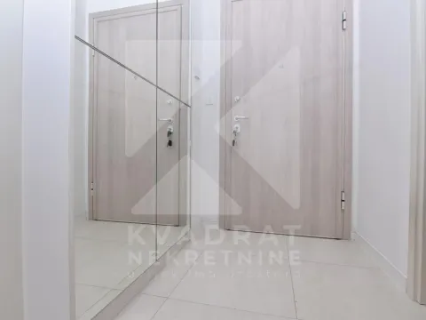 Prodaja, trosoban stan, 49m², Central Point, Podgorica - image 8