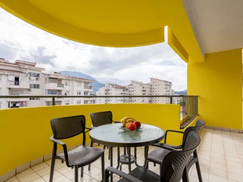 Rent, one bedroom apartment, 62m², Makedonsko naselje, Bar - image 8
