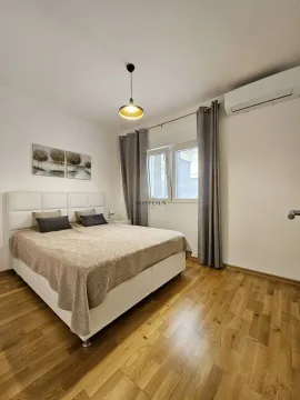 Rent, one bedroom apartment, 78m², Centar, Budva - image 6