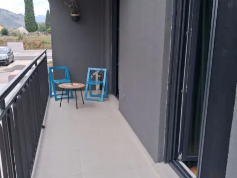 Izdavanje, jednosoban stan, 42m², Tološi, Podgorica - image 13