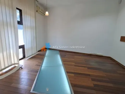 Izdavanje, poslovni prostor, 106m², Stari Grad, Beograd - image 2