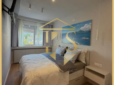 Rent, one bedroom apartment, 45m², Centar, Tivat - image 13