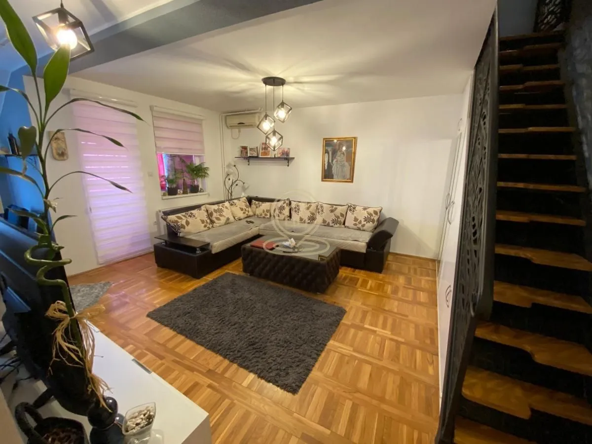 Prodaja, trosoban stan, 51m², Salajka, Novi Sad Sve Podlokacije