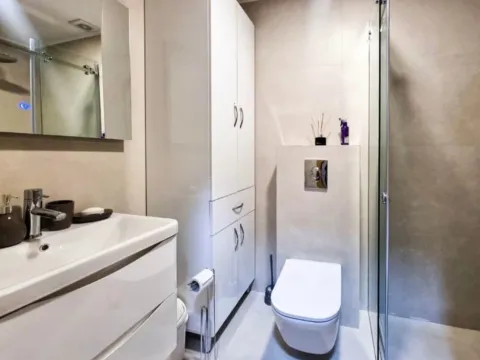 Izdavanje, dvosoban stan, 53m², City Kvart, Podgorica - image 5