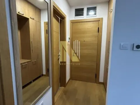 Izdavanje, jednosoban stan, 42m², Bulevar Evrope, Novi Sad Sve Podlokacije - image 6