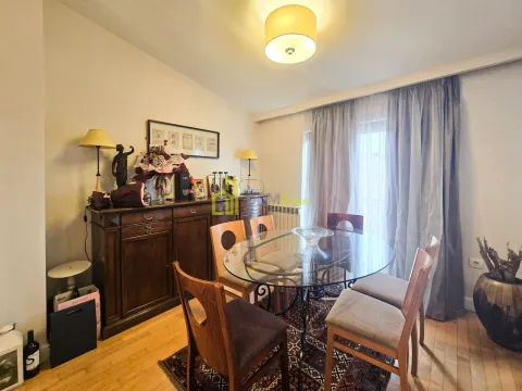 Izdavanje, trosoban stan, 122m², Gorica C, Podgorica - image 20