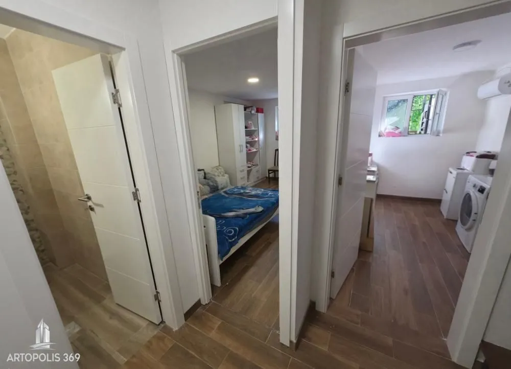 Prodaja, trosoban stan, 65m², Zemun Sve Podlokacije, Beograd