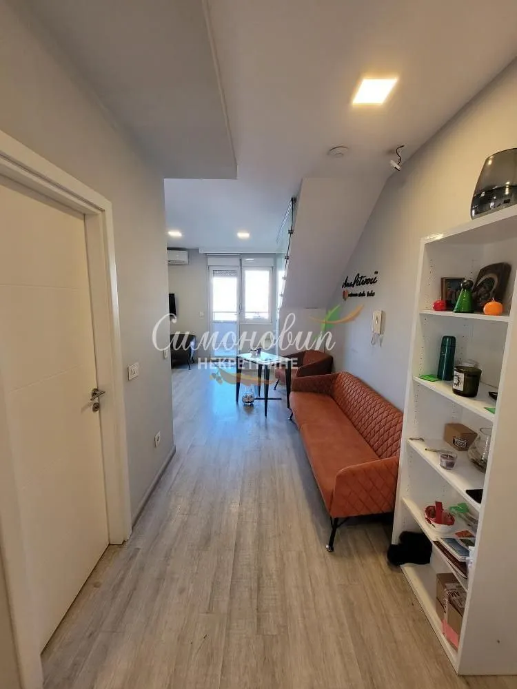 Prodaja, četvorosoban stan, 118m², Đeram Pijaca, Beograd