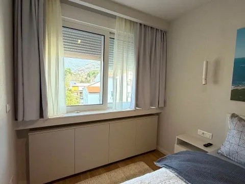 Rent, one bedroom apartment, 45m², Centar, Tivat - image 16