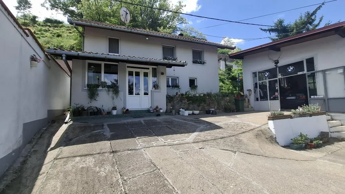 Prodaja, trosoban stan, 135m², Sremski Karlovci, Novi Sad