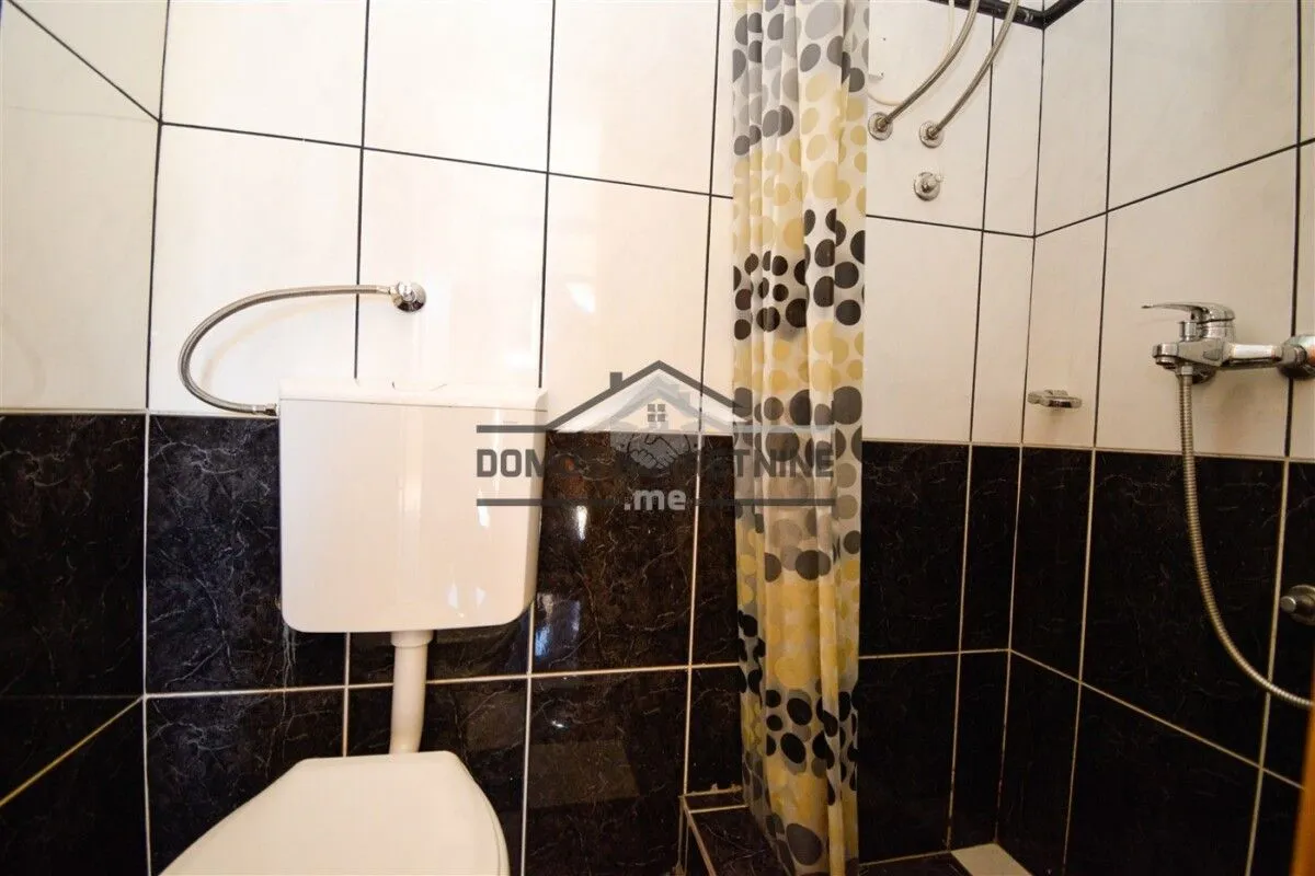 Rent, house, 160m², Donja Gorica, Podgorica