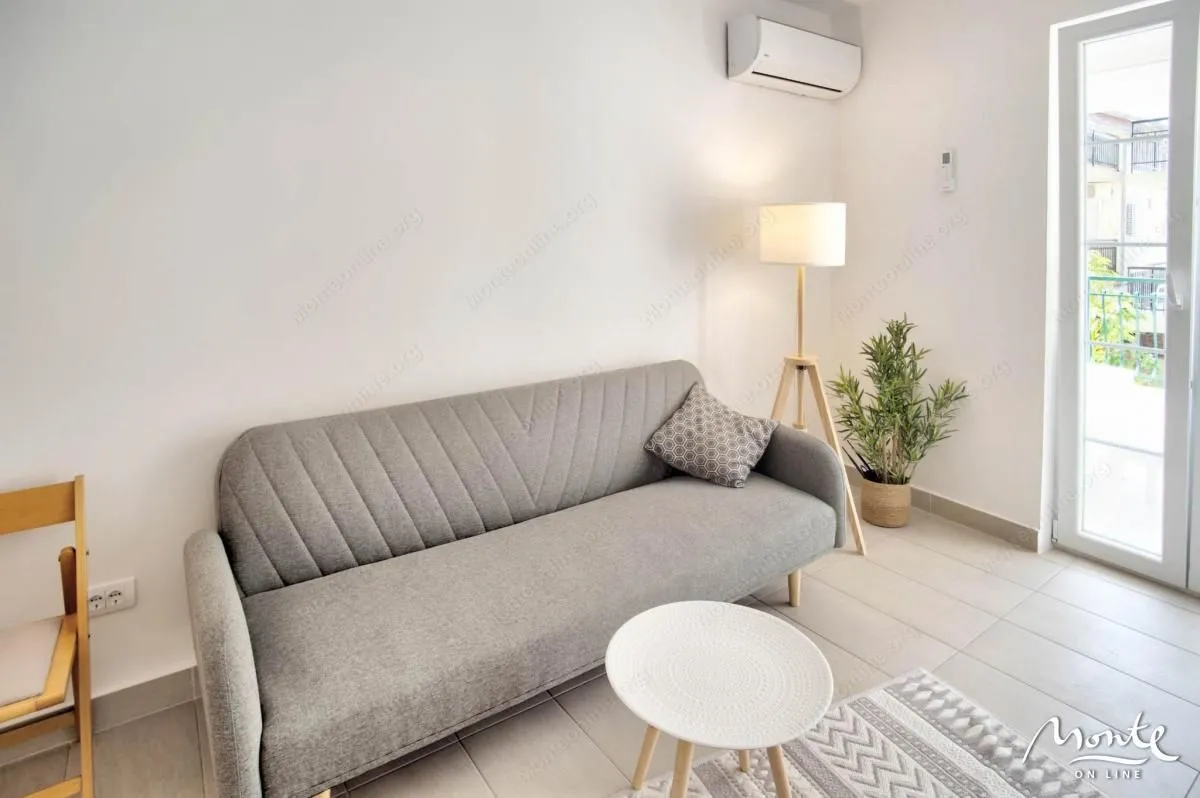 Prodaja, jednosoban stan, 62m², Baošići, Herceg Novi