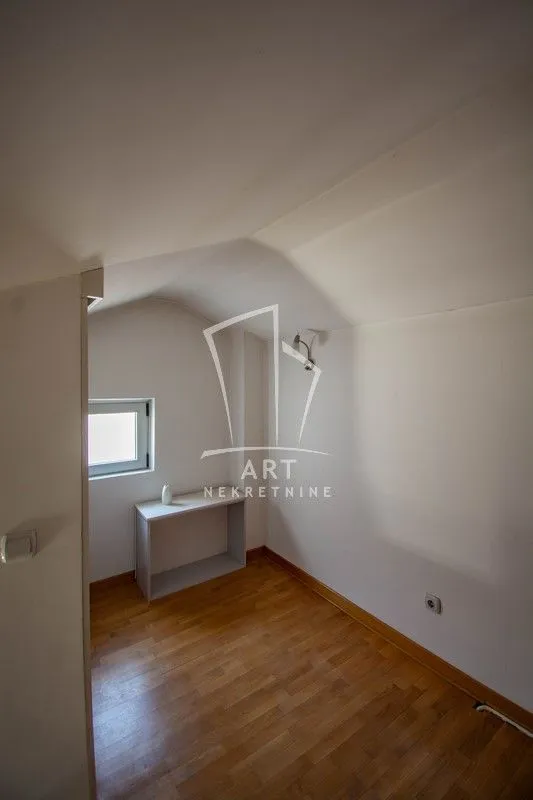 Sale, three bedroom apartment, 87m², Crveni Krst, Beograd