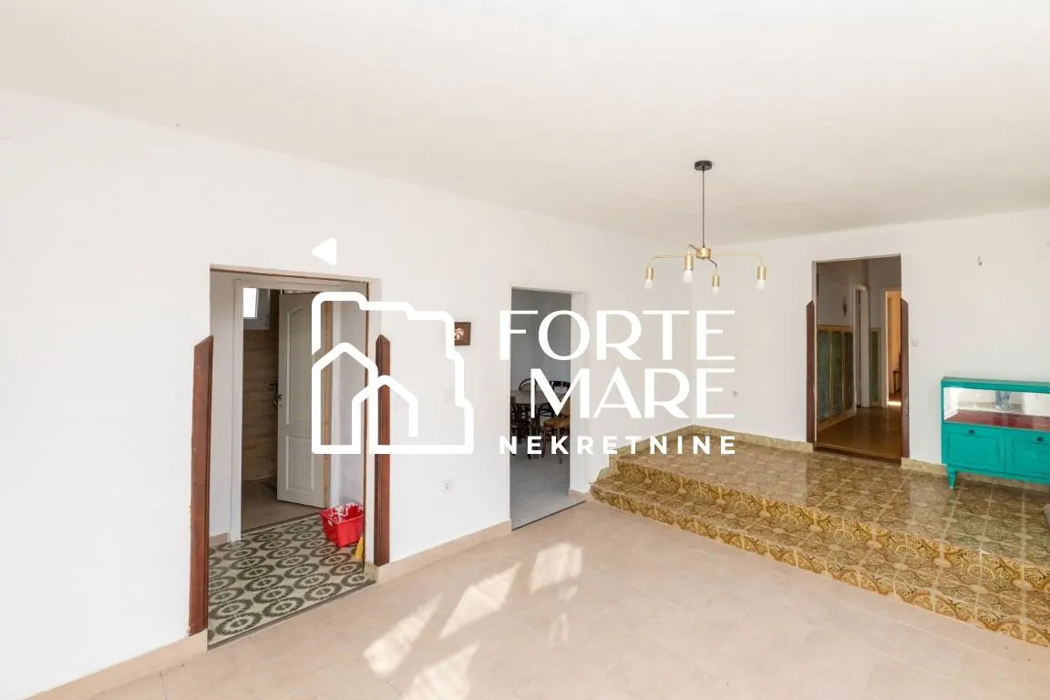 Prodaja, trosoban stan, 131m², Đenovići, Herceg Novi