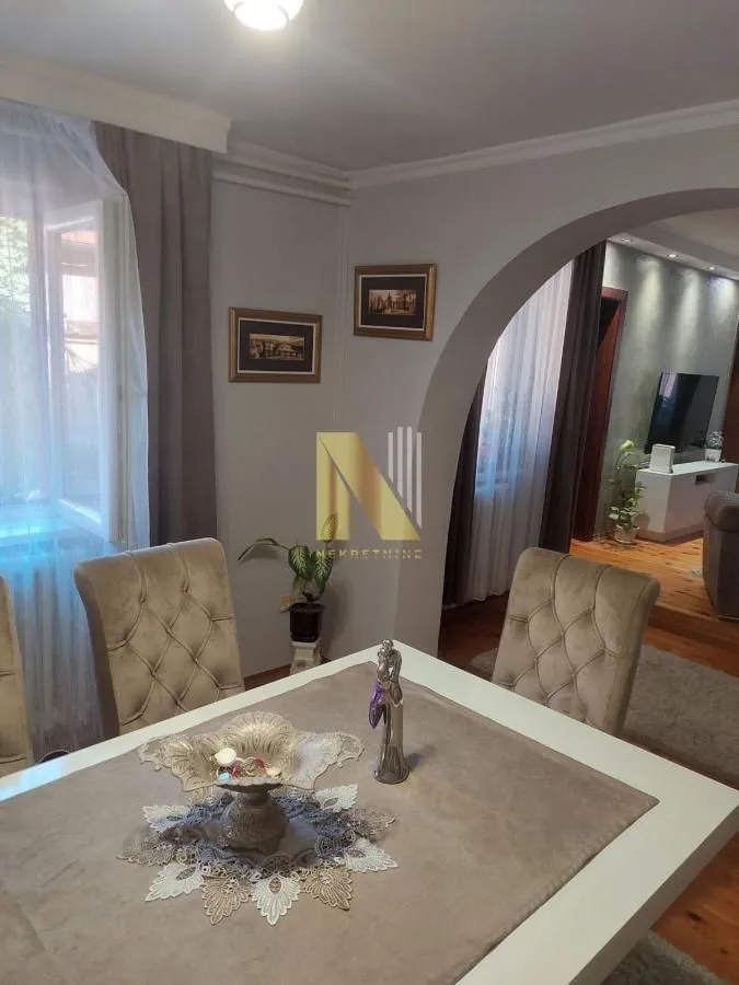 Prodaja, kuća, 102m², Cara Dušana, Novi Sad Sve Podlokacije